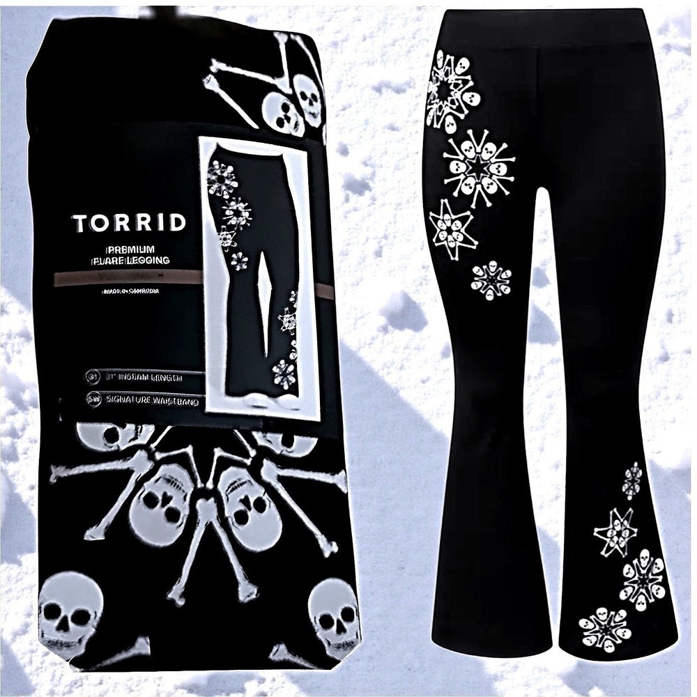 TORRID‎ Skull Snow Flakes Flare Leggings NWT Size 1X